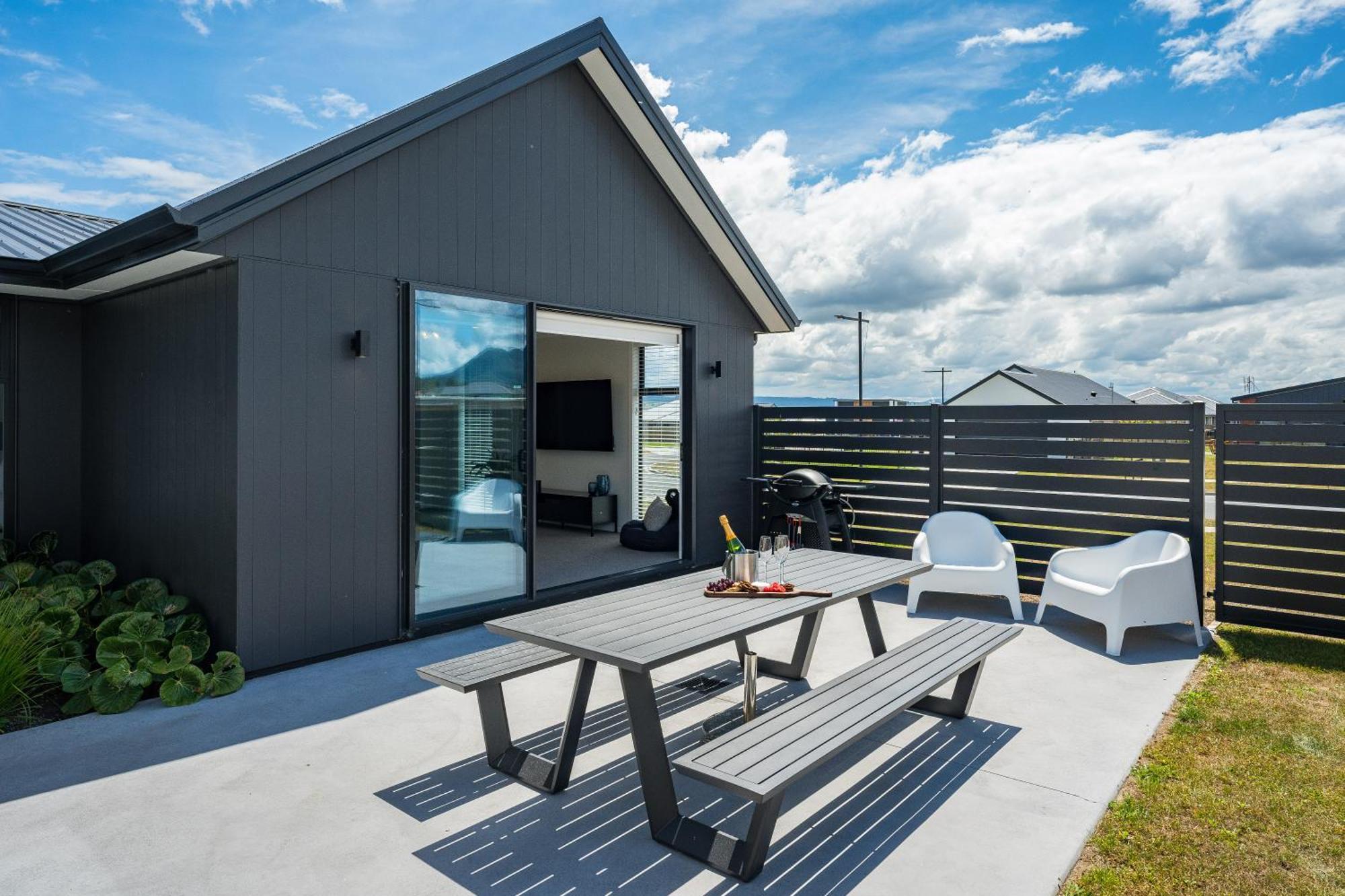 Harakeke Holiday Haven - Taupo Ngoại thất bức ảnh
